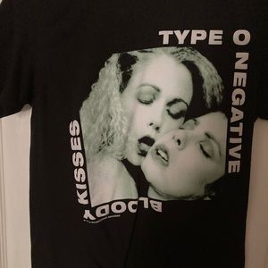 TYPE O NEGATIVE BLOODY KISSES SIZE S
